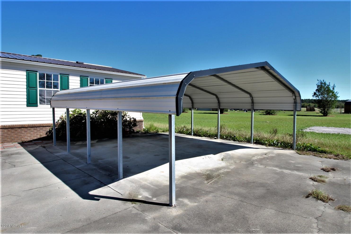 250 Taylor Road Havelock, NC 28532 - Photo 3 of 51 Carport