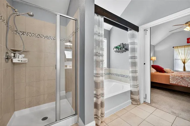 $439,900 | 289 Hilltop Drive, Justin, TX 76247