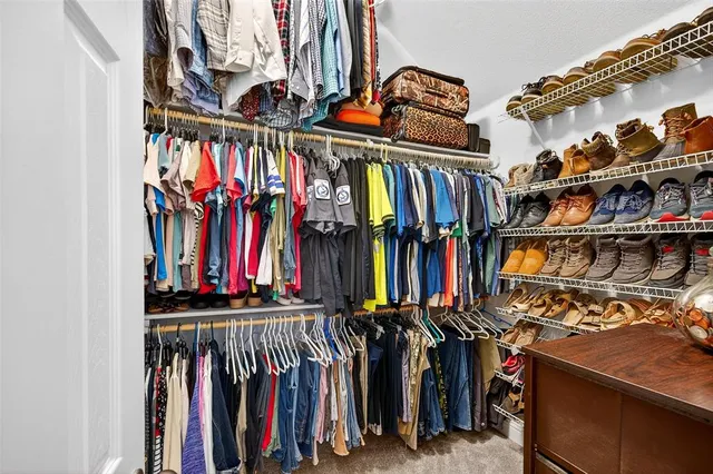 $439,900 | 289 Hilltop Drive, Justin, TX 76247