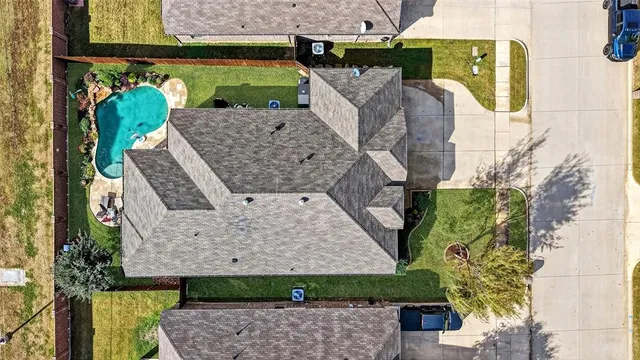 $439,900 | 289 Hilltop Drive, Justin, TX 76247