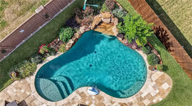 $439,900 | 289 Hilltop Drive, Justin, TX 76247