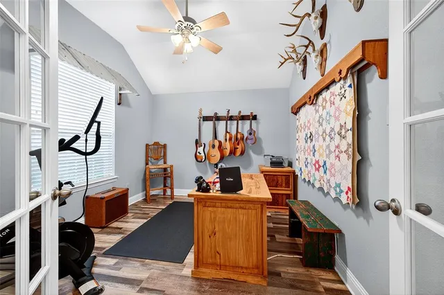 $439,900 | 289 Hilltop Drive, Justin, TX 76247