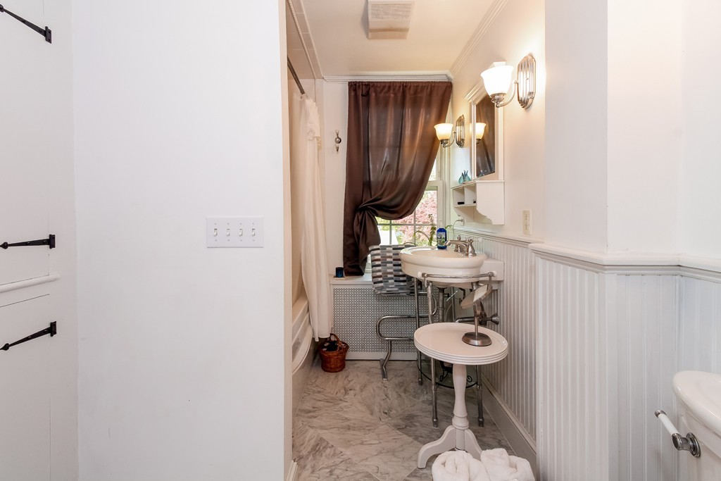 7 Robert Street Tiverton, RI 02878 - Photo 22 of 30