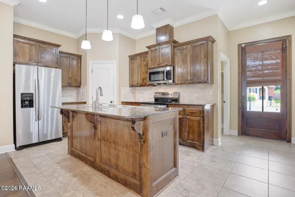 $1,750 | 918 Russo Road, New Iberia, LA 70563