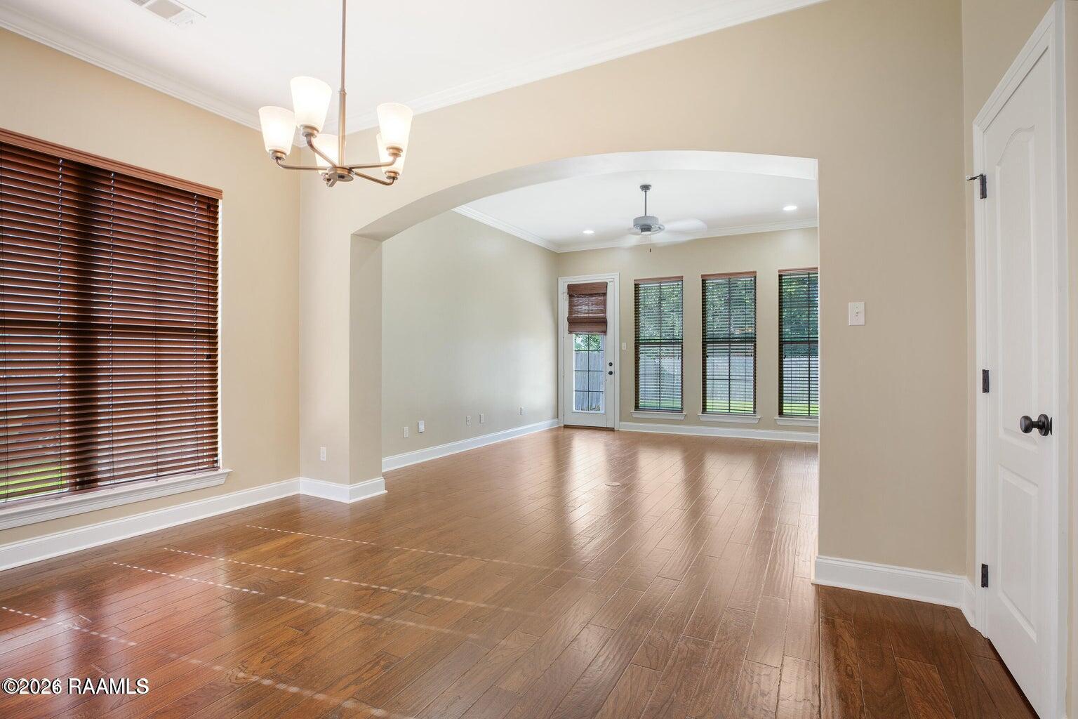 918 Russo Road New Iberia, LA 70563 - Photo 5 of 14 20240830170717287219000000-o