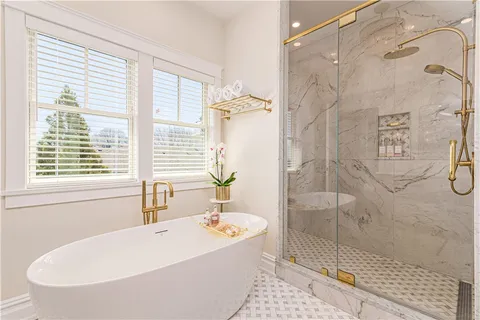 $6,999,000 | 10 Coulter Street, Jamestown, RI 02835