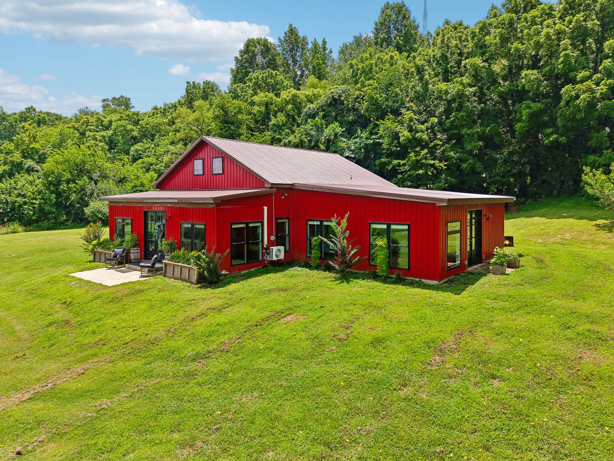 244 Access Road Pulaski, TN 38478 - Photo 3 of 34