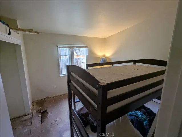 a view of utility room