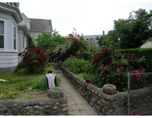 42 Mayhew Street Boston, MA 02125 - Photo 5 of 5