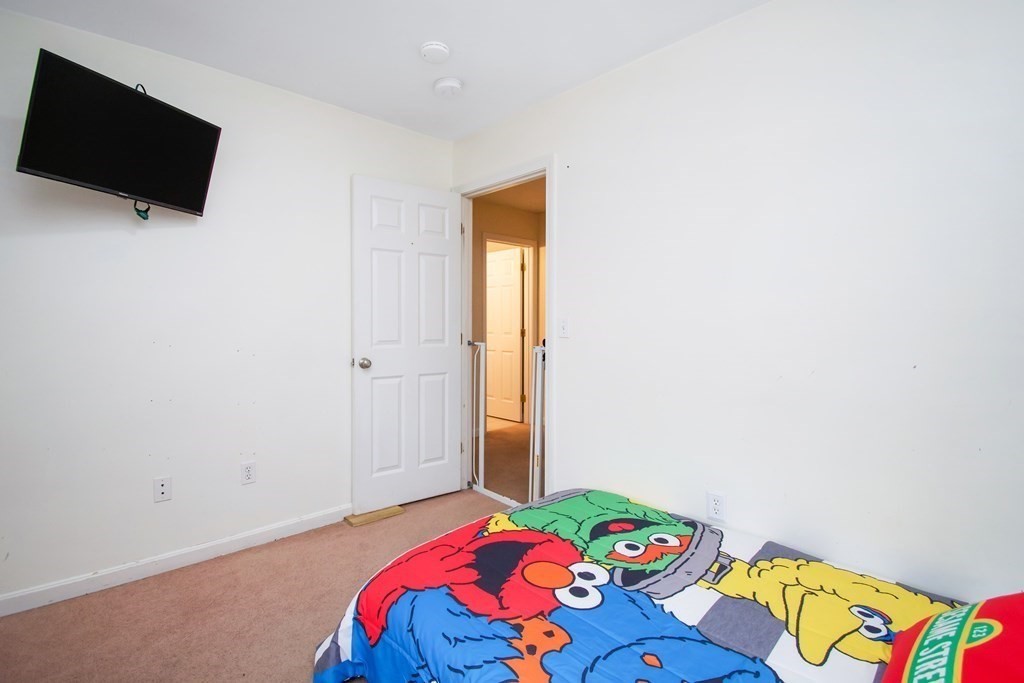 21-23 Pequot Street Springfield, MA 01151 - Photo 17 of 42 Gallery Image 17