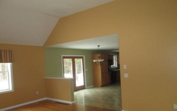 72 Emery Road Townsend, MA 01469 - Photo 12 of 25