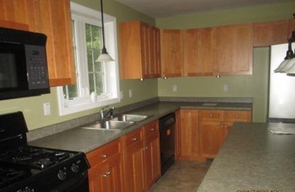 72 Emery Road Townsend, MA 01469 - Photo 8 of 25