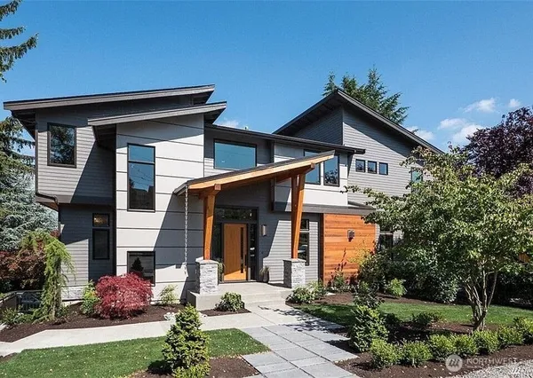 $10,300 | 10207 Northeast 21st Place, Bellevue, WA 98004