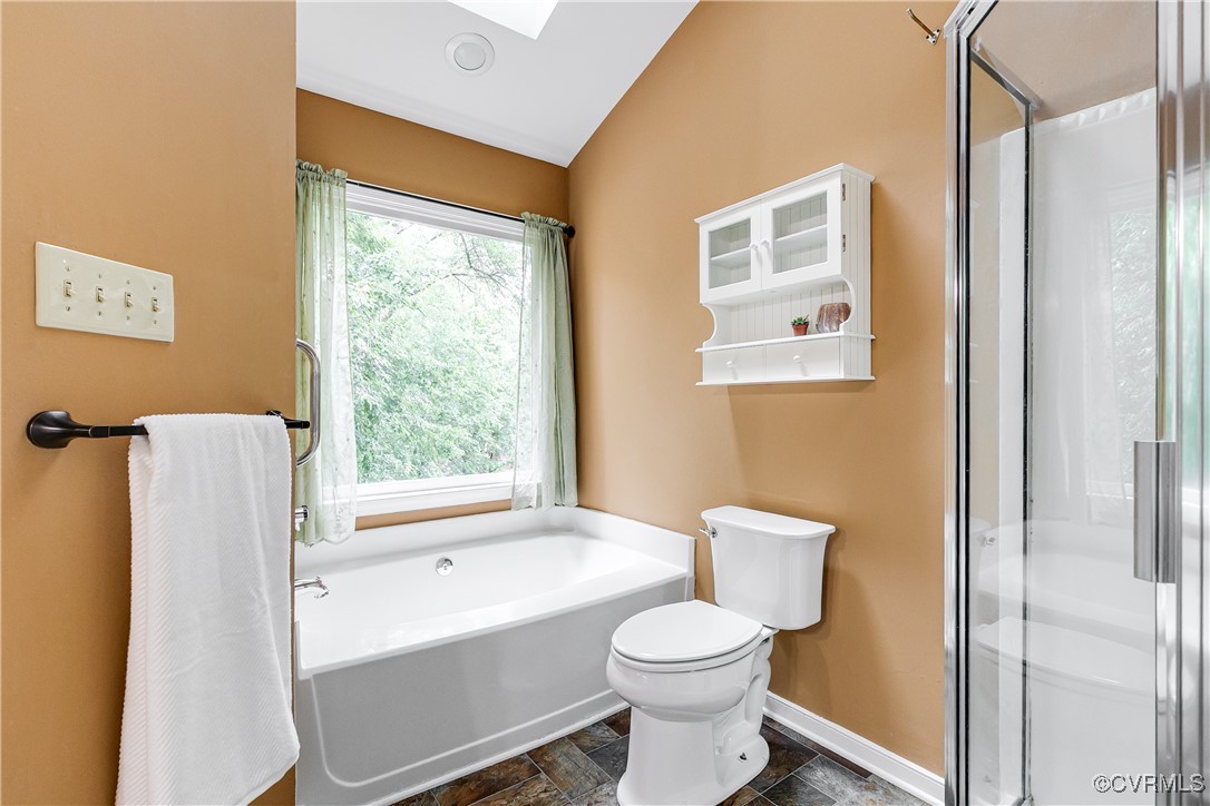 5809 Rosebay Forest Road Midlothian, VA 23112 - Photo 29 of 48 a bathroom with a toilet a sink and a window