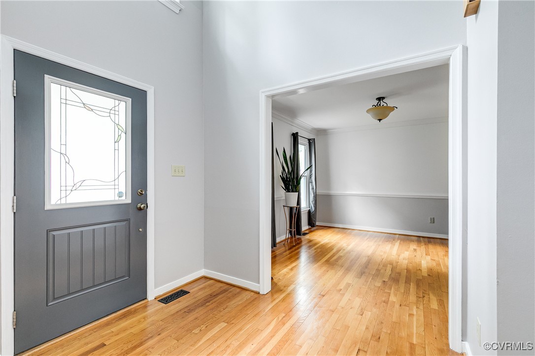 5809 Rosebay Forest Road Midlothian, VA 23112 - Photo 3 of 48 a view of hallway with wooden floor