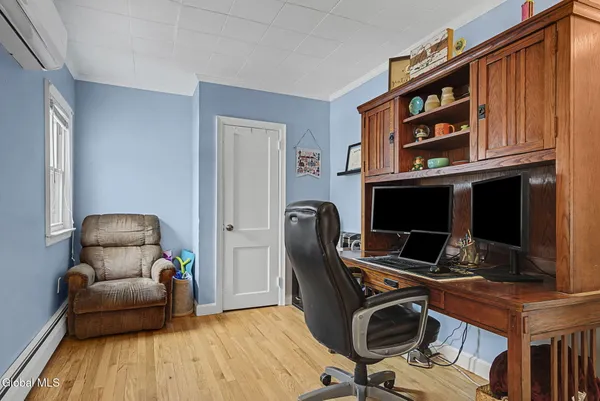 $328,200 | 7 Groveland Avenue, Rotterdam, NY 12306