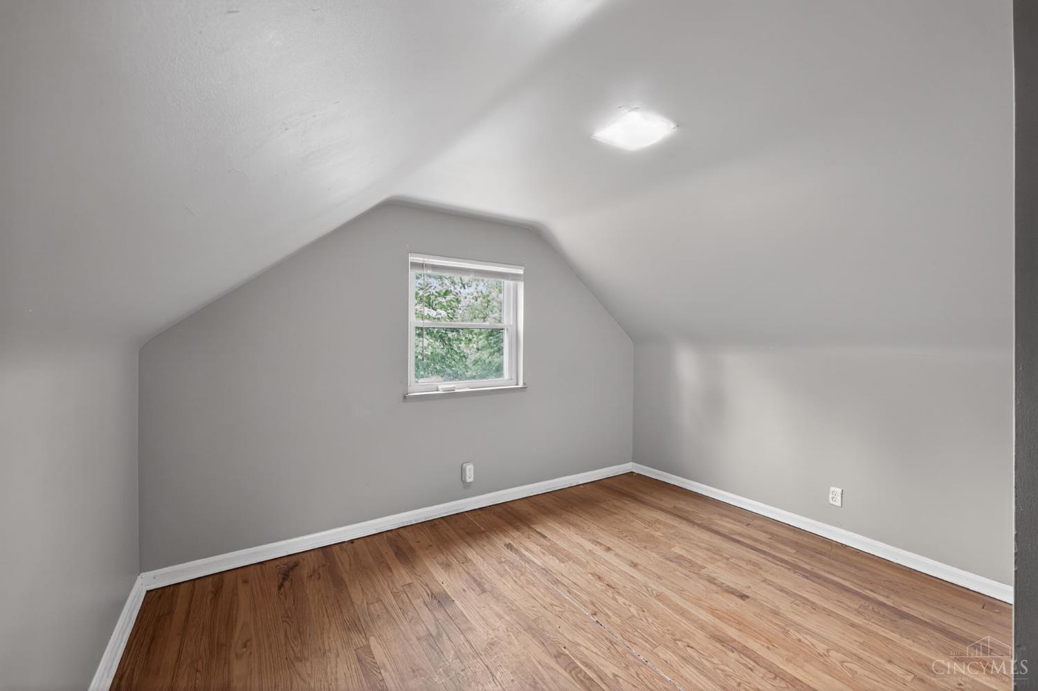 1398 Adams Road Cincinnati, OH 45231 - Photo 28 of 30