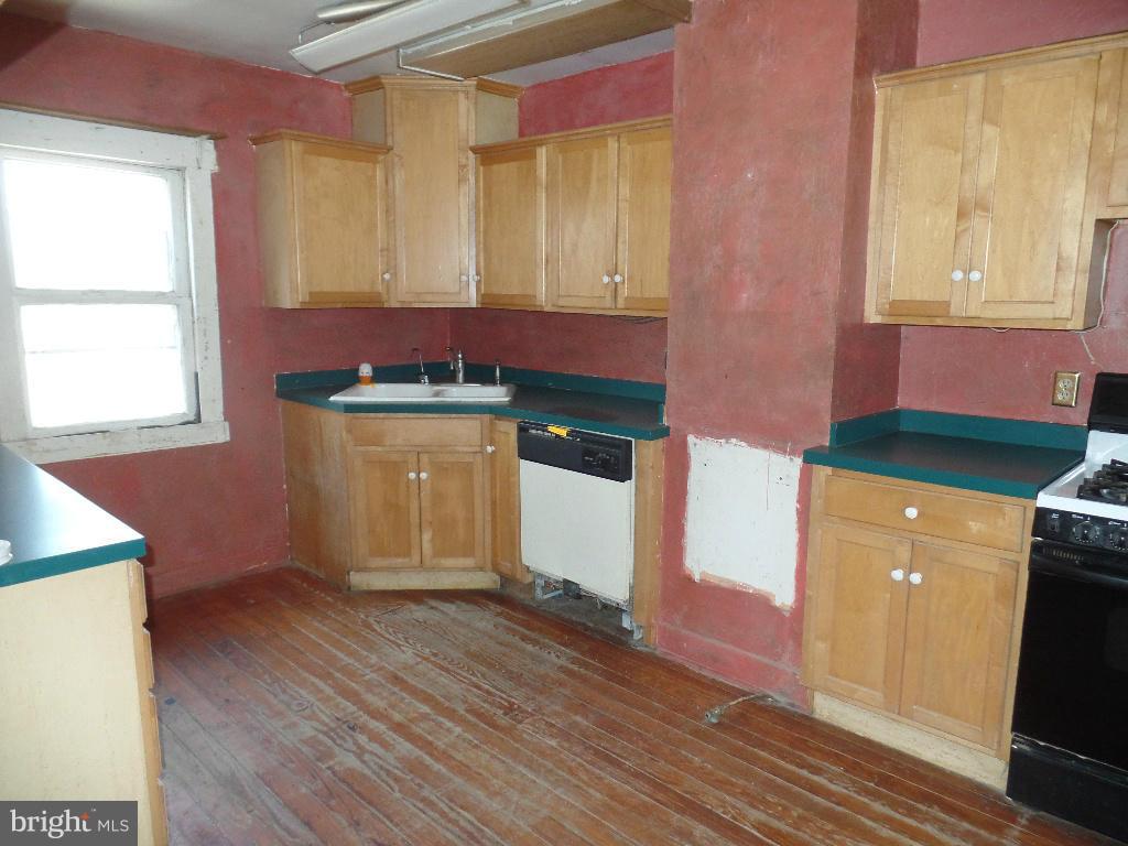 5532 Galestown Road Rhodesdale, MD 21659 - Photo 4 of 9 Kitchen