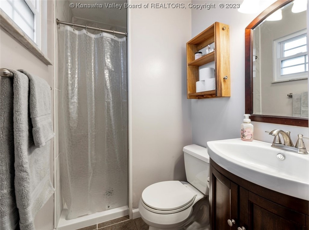 5428 Tanglewood Road Charleston, WV 25313 - Photo 11 of 21 Gallery Image 11