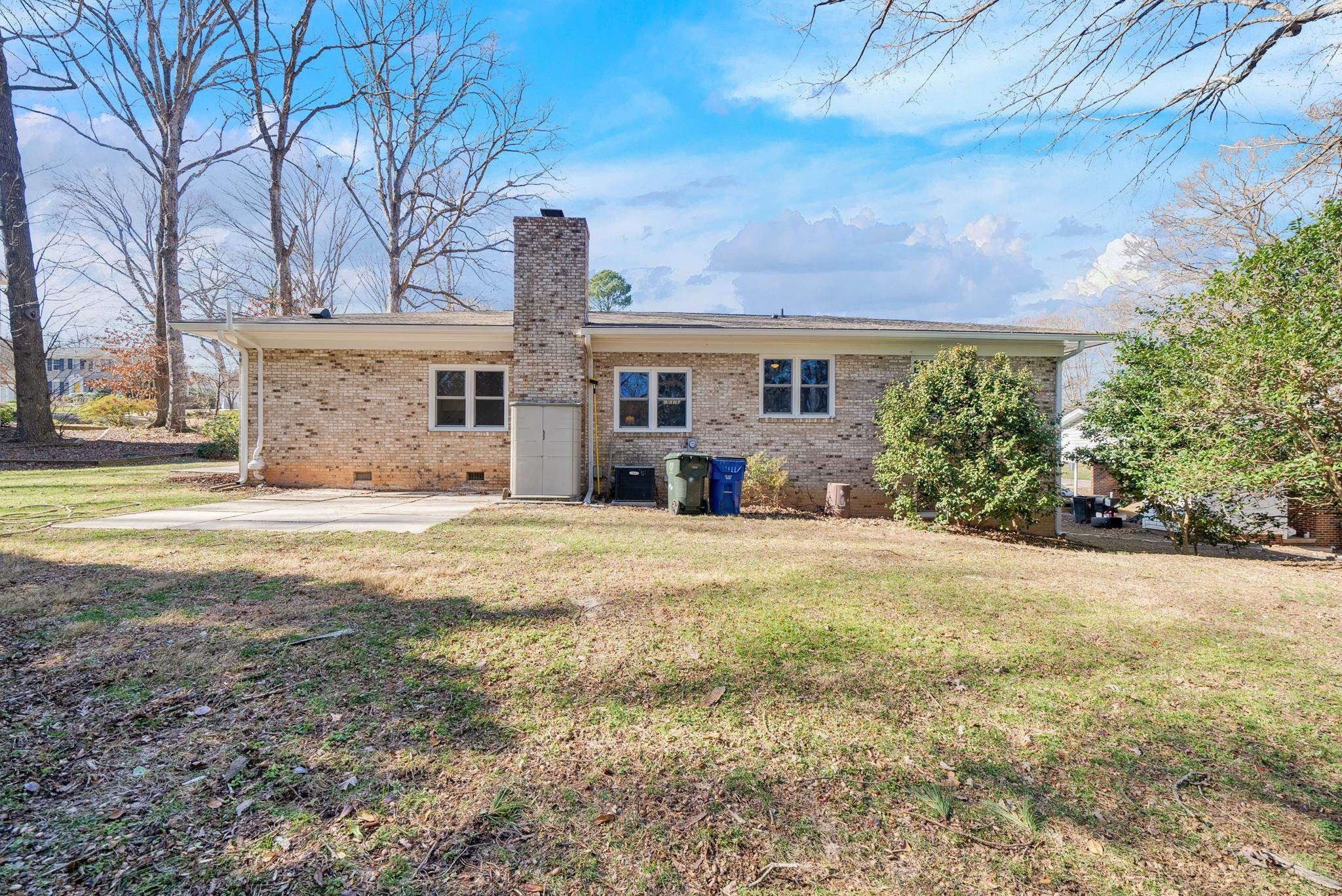 5504 Knollwood Road Raleigh, NC 27609 - Photo 31 of 31 Exterior rear