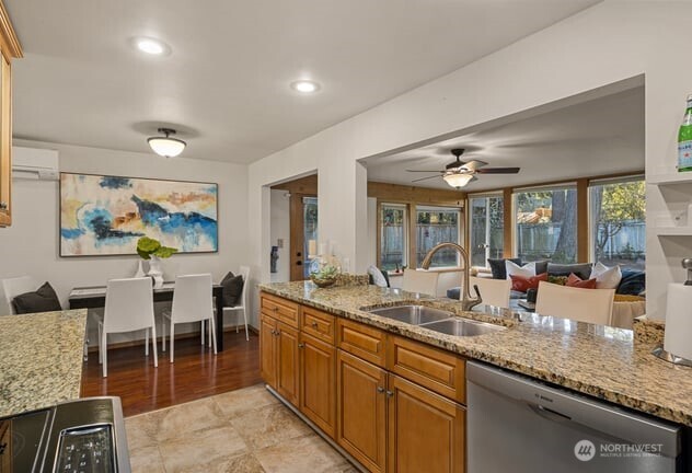 15014 54th Place West Edmonds, WA 98026 - Photo 13 of 33