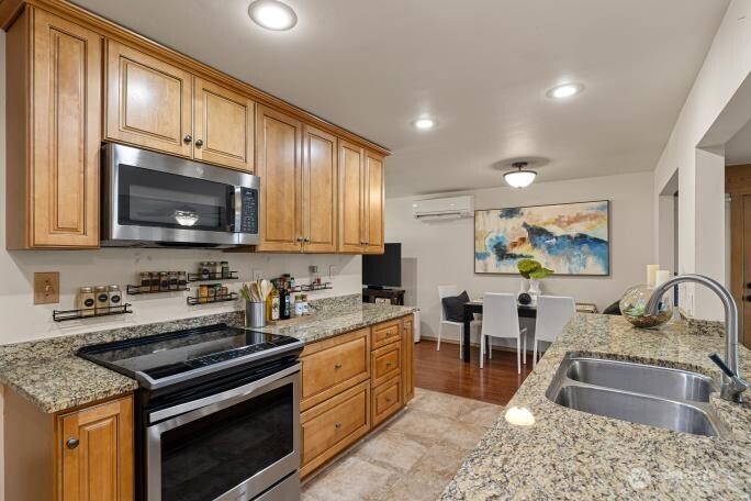 15014 54th Place West Edmonds, WA 98026 - Photo 14 of 33