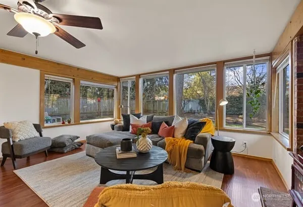 $699,950 | 15014 54th Place West, Edmonds, WA 98026