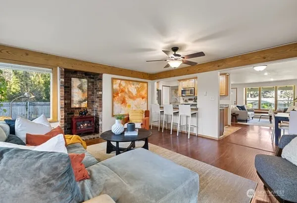 $699,950 | 15014 54th Place West, Edmonds, WA 98026