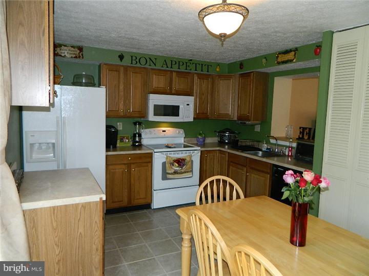 70 Vanderbilt Court Sicklerville, NJ 08081 - Photo 11 of 12