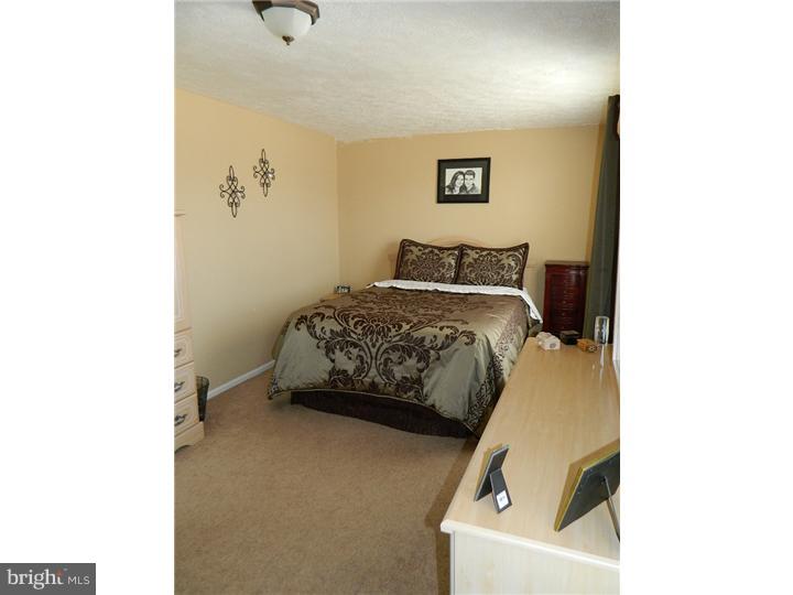 70 Vanderbilt Court Sicklerville, NJ 08081 - Photo 10 of 12