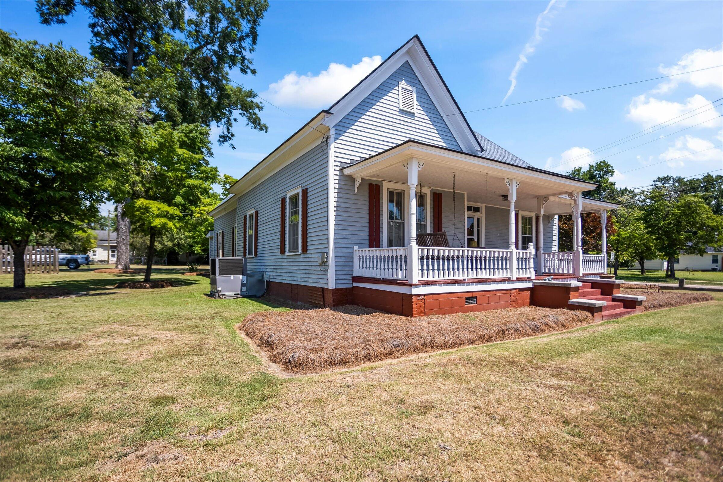 818 Calhoun Street Johnston, SC 29832 - Photo 2 of 49