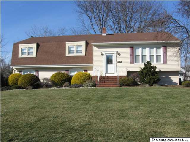 65 Old Post Road Freehold, NJ 07728 - Photo 1 of 13 Primary Photo