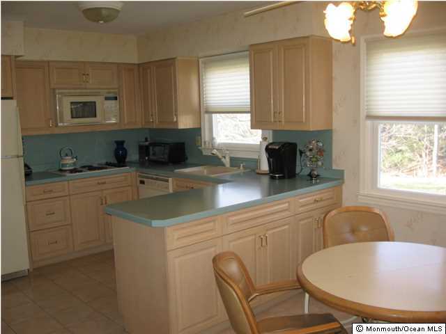 65 Old Post Road Freehold, NJ 07728 - Photo 5 of 13 Additional Photo