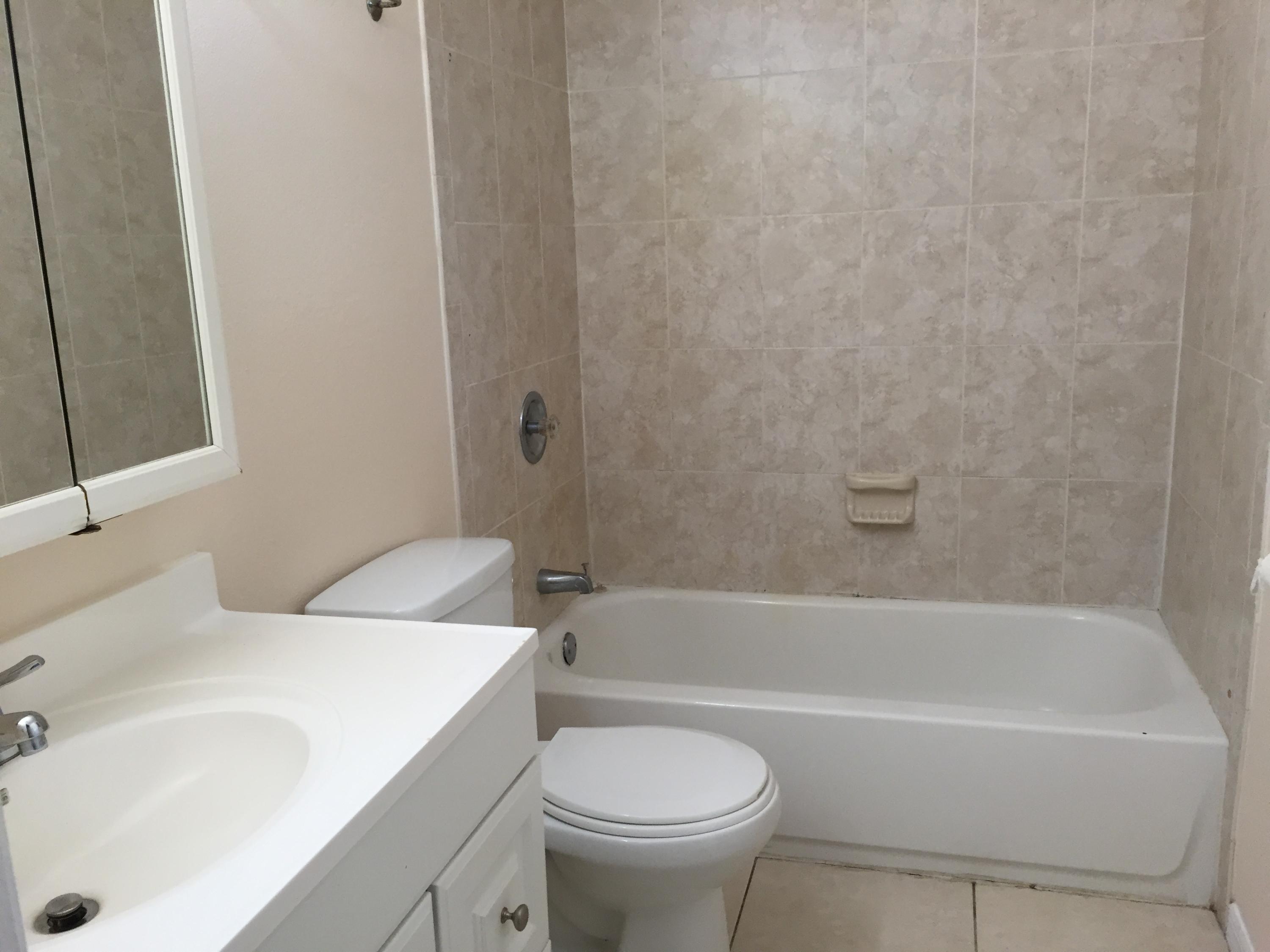 4161 Southeast Robert Loop Road Stuart, FL 34997 - Photo 3 of 10 IMG_1764