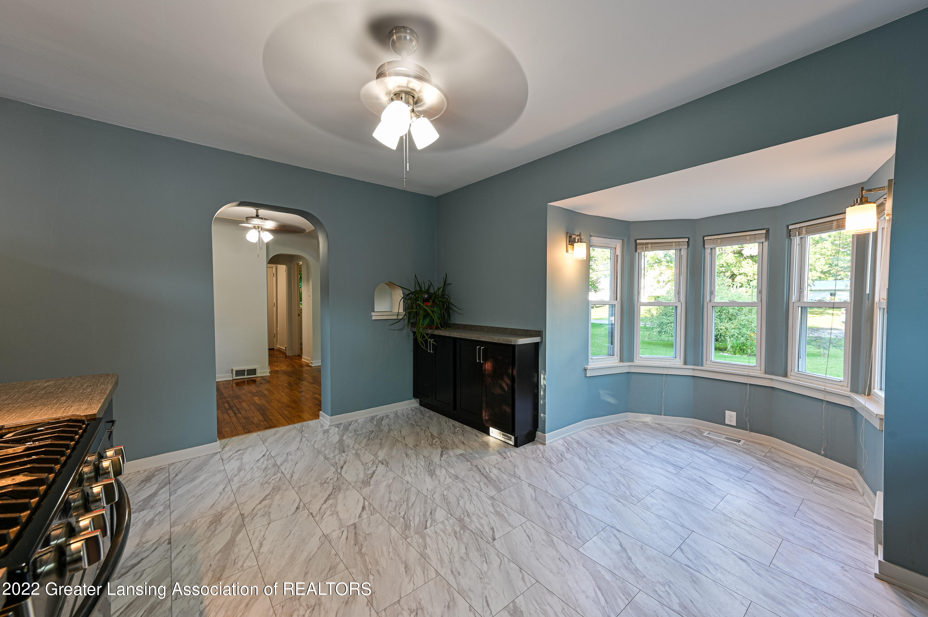 222 Stoner Road Lansing, MI 48917 - Photo 5 of 18 5