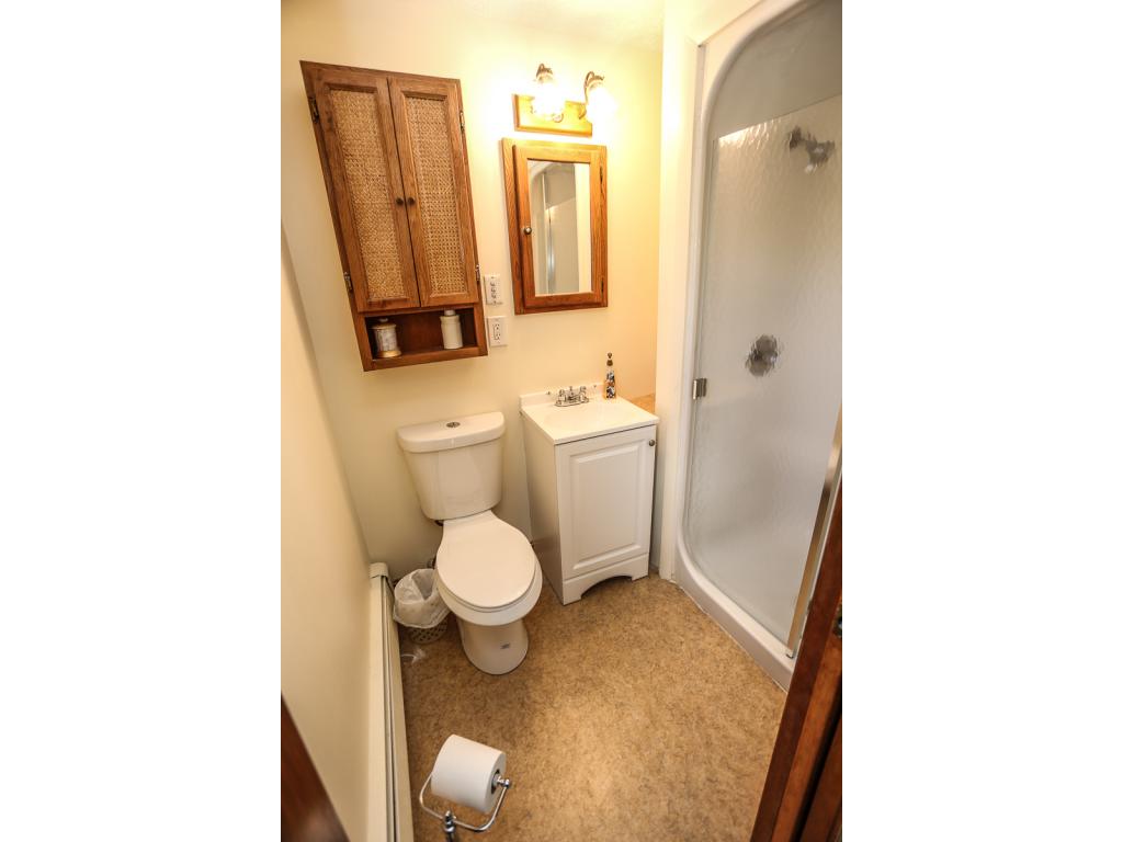 95 Mooresville Road Manchester, NH 03103 - Photo 14 of 26