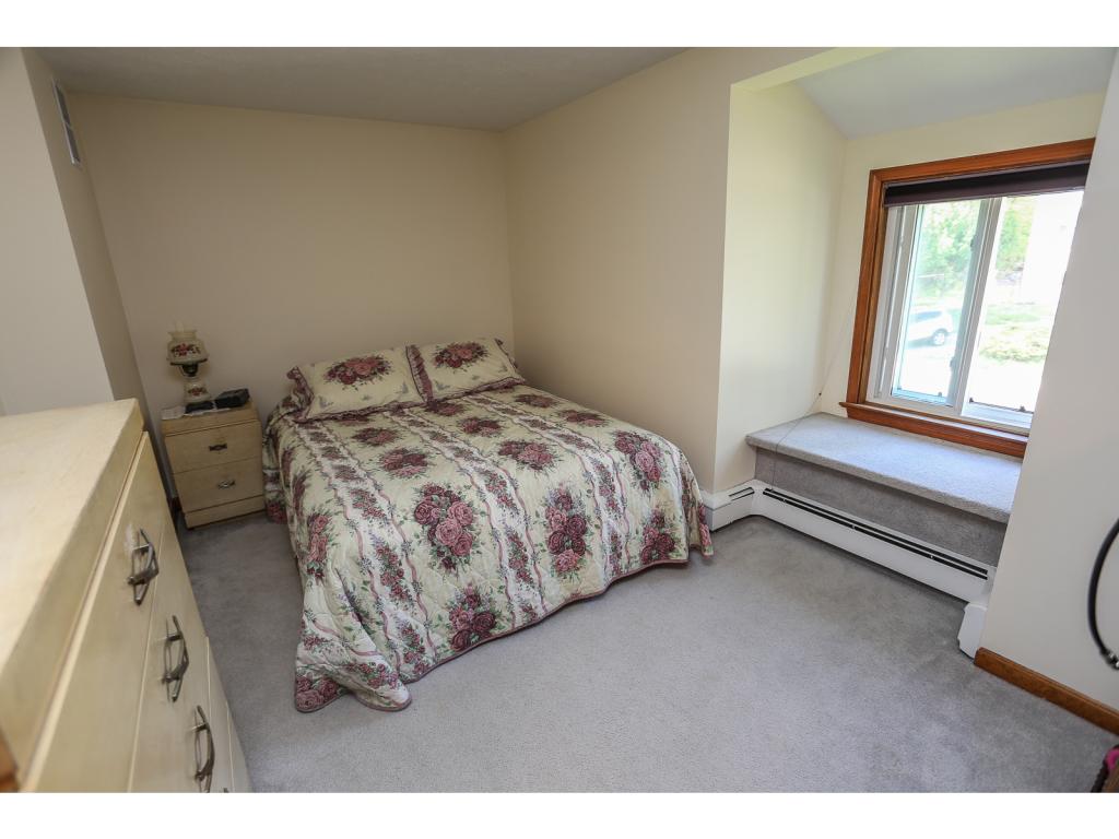 95 Mooresville Road Manchester, NH 03103 - Photo 16 of 26