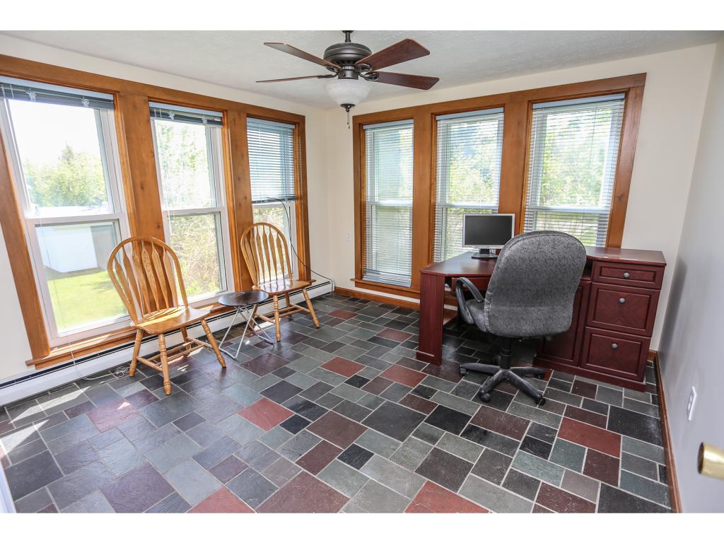 95 Mooresville Road Manchester, NH 03103 - Photo 22 of 26
