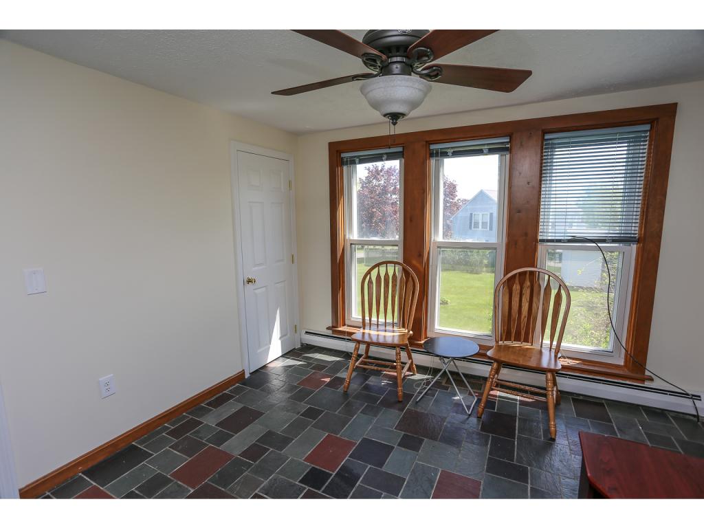 95 Mooresville Road Manchester, NH 03103 - Photo 23 of 26