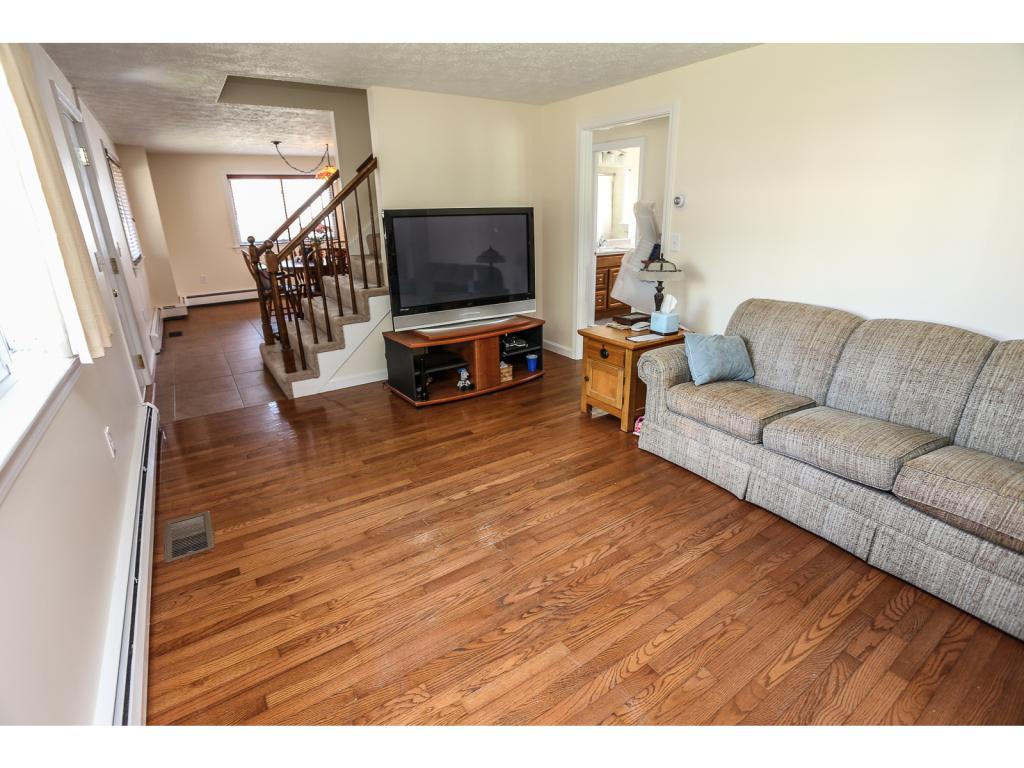 95 Mooresville Road Manchester, NH 03103 - Photo 10 of 26