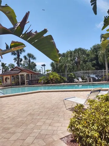 $2,190 | 3874 Lake Shore Drive, Palm Harbor, FL 34684