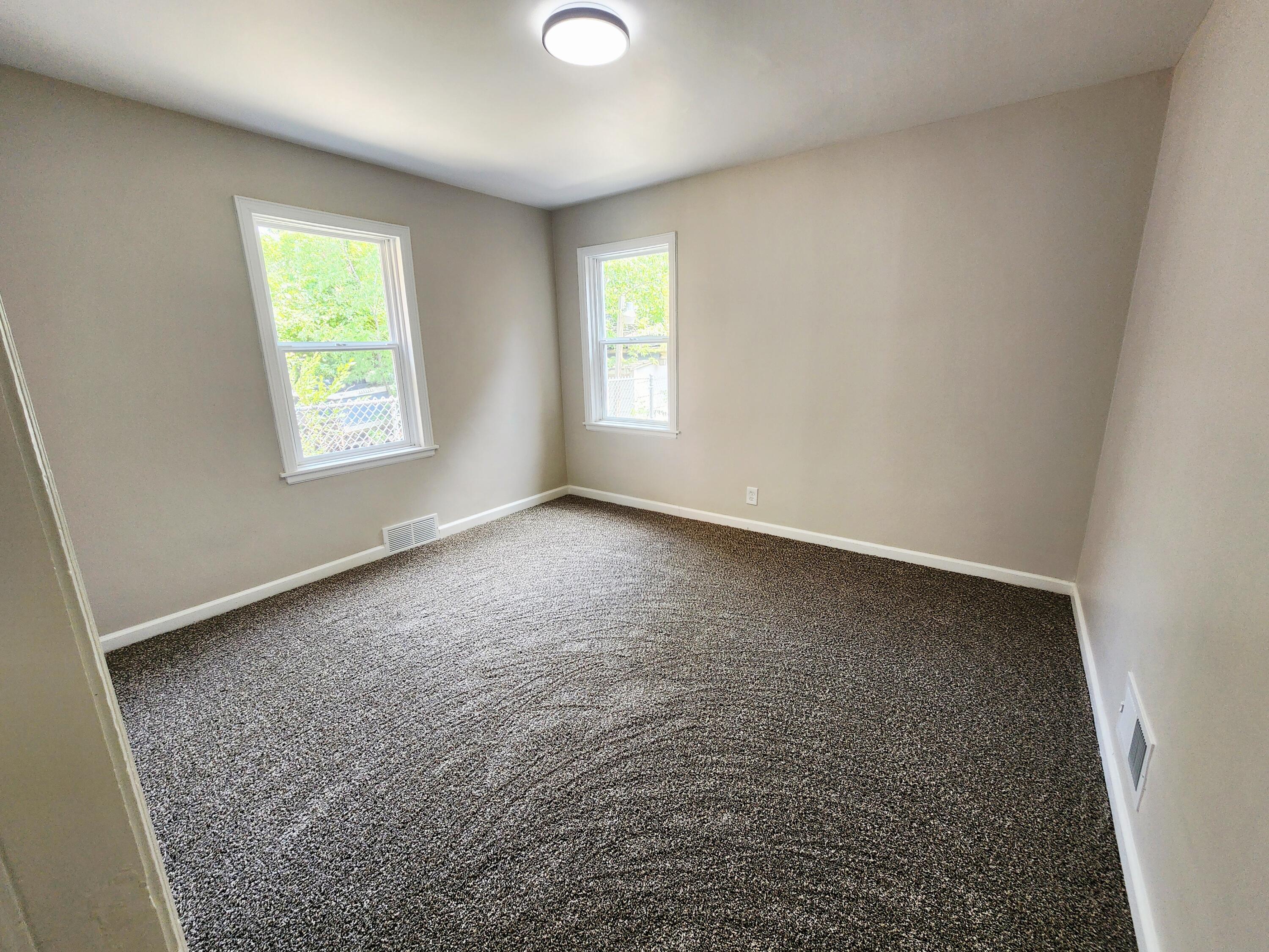 653 West Taft Street Gary, IN 46404 - Photo 11 of 16
