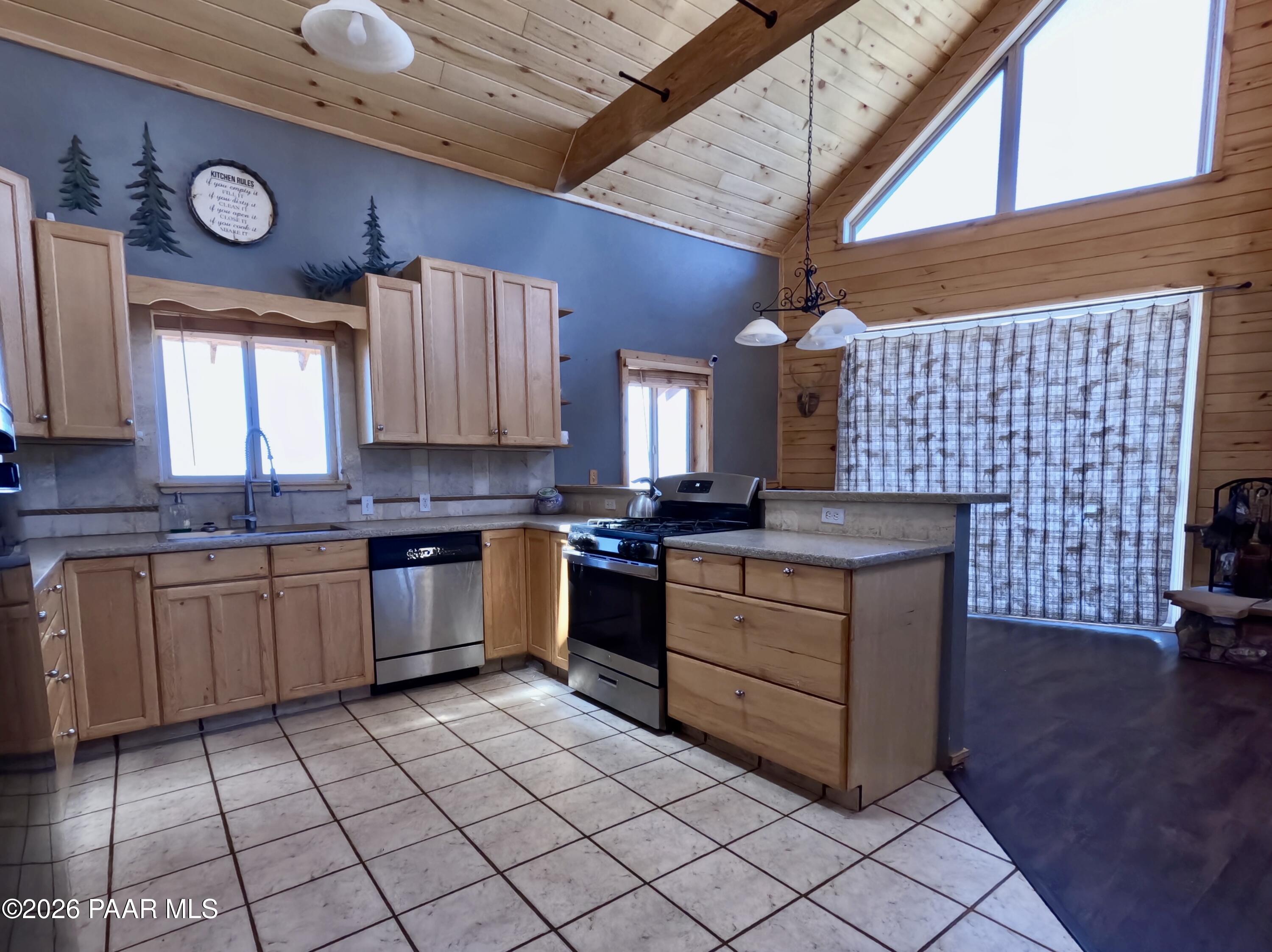 33867 West Whiskey River Road Seligman, AZ 86337 - Photo 11 of 50 Kitchen 2