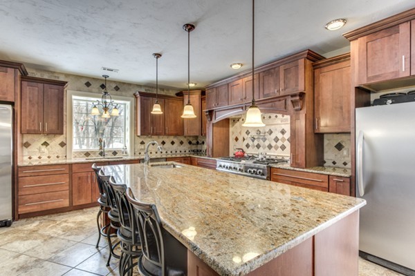 2 Meadowview Road Foxboro, MA 02035 - Photo 3 of 30