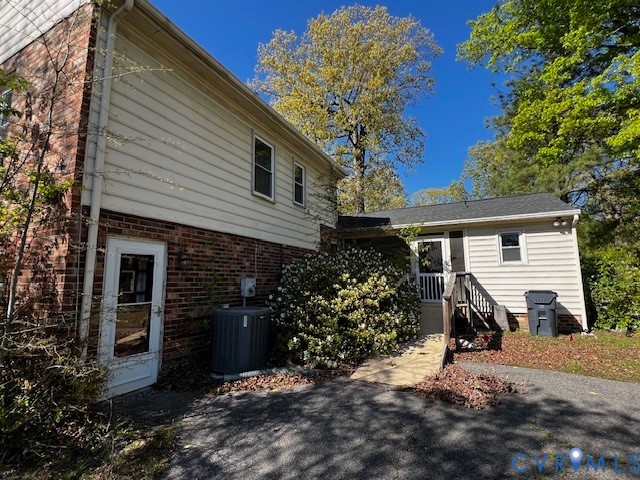 5949 Dunnshire Road Richmond, VA 23234 - Photo 6 of 28