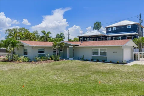 $850,000 | 6717 Cardinal Drive South, St. Petersburg, FL 33707