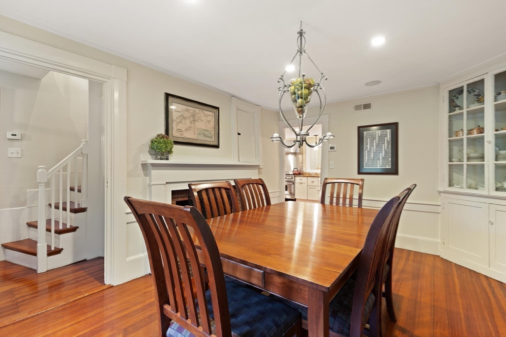 407 Highland Street Milton, MA 02186 - Photo 17 of 40