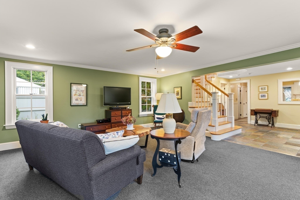 407 Highland Street Milton, MA 02186 - Photo 19 of 40