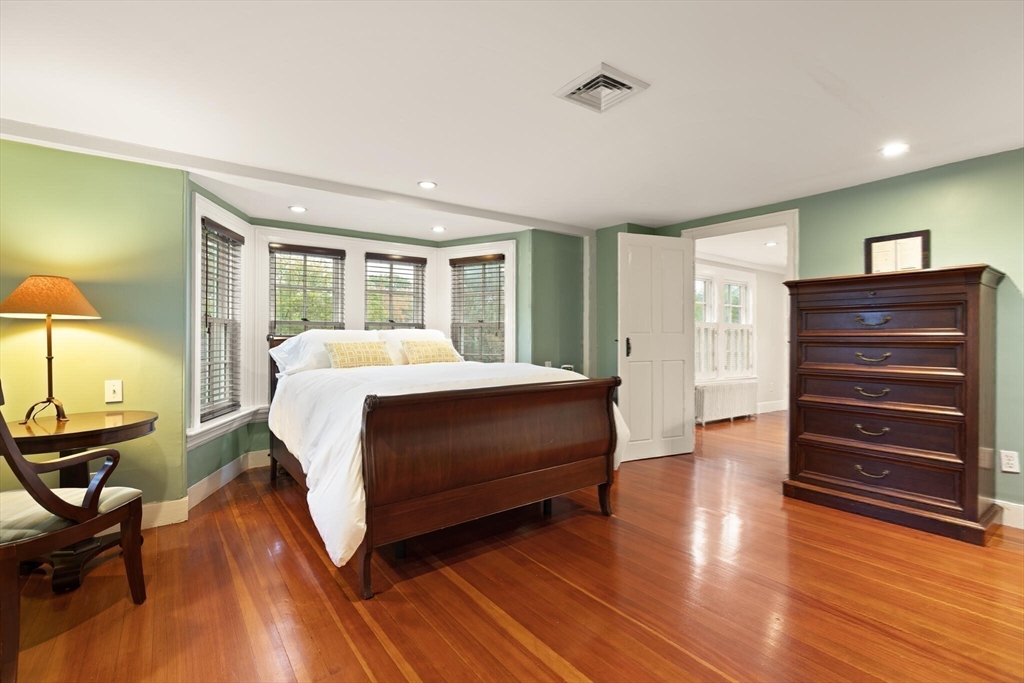 407 Highland Street Milton, MA 02186 - Photo 23 of 40