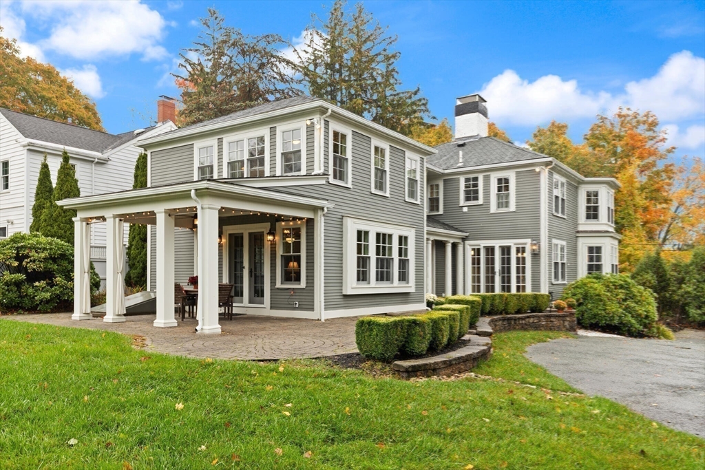 407 Highland Street Milton, MA 02186 - Photo 29 of 40